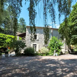 https://la-campagne-st-lazare.fr-provencehotel.com